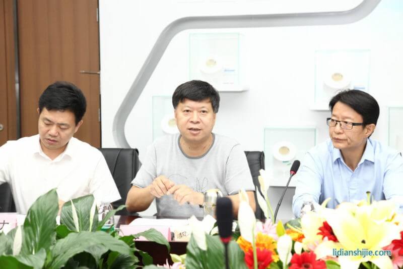 深圳中興新材技術(shù)股份有限公司創(chuàng)立大會(huì)暨第一次股東大會(huì)在深圳寶安運(yùn)營(yíng)總部隆重召開(kāi)